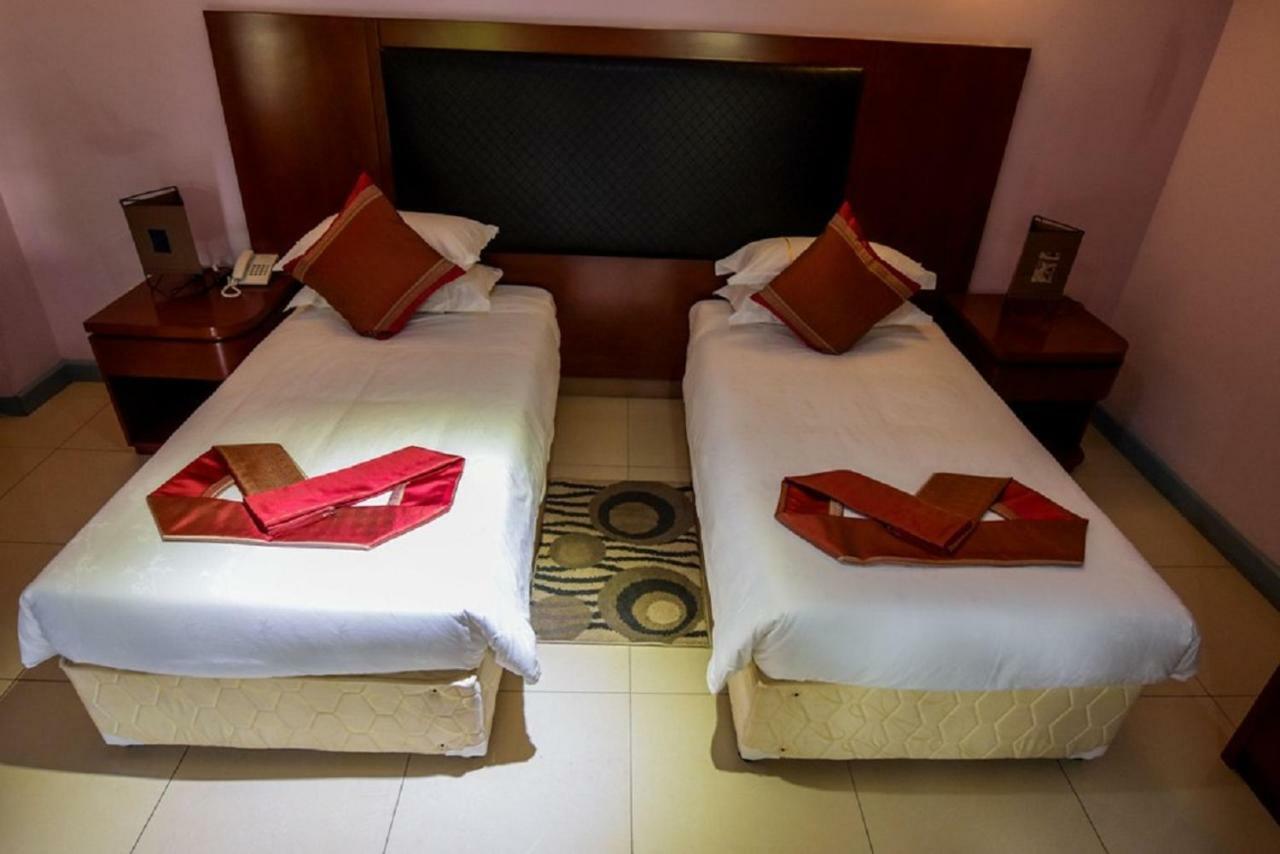 Orient Park Hotel Kigali Exterior photo